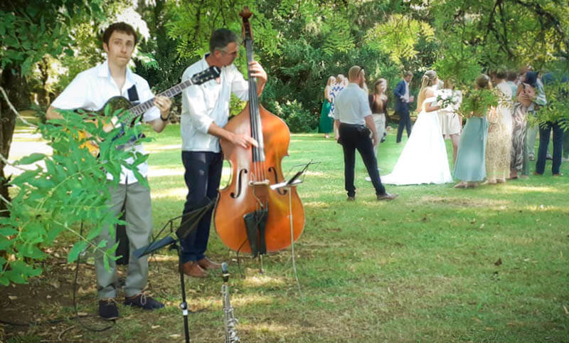 Groupe de jazz animant un cocktail de mariage en Drôme-Ardèche